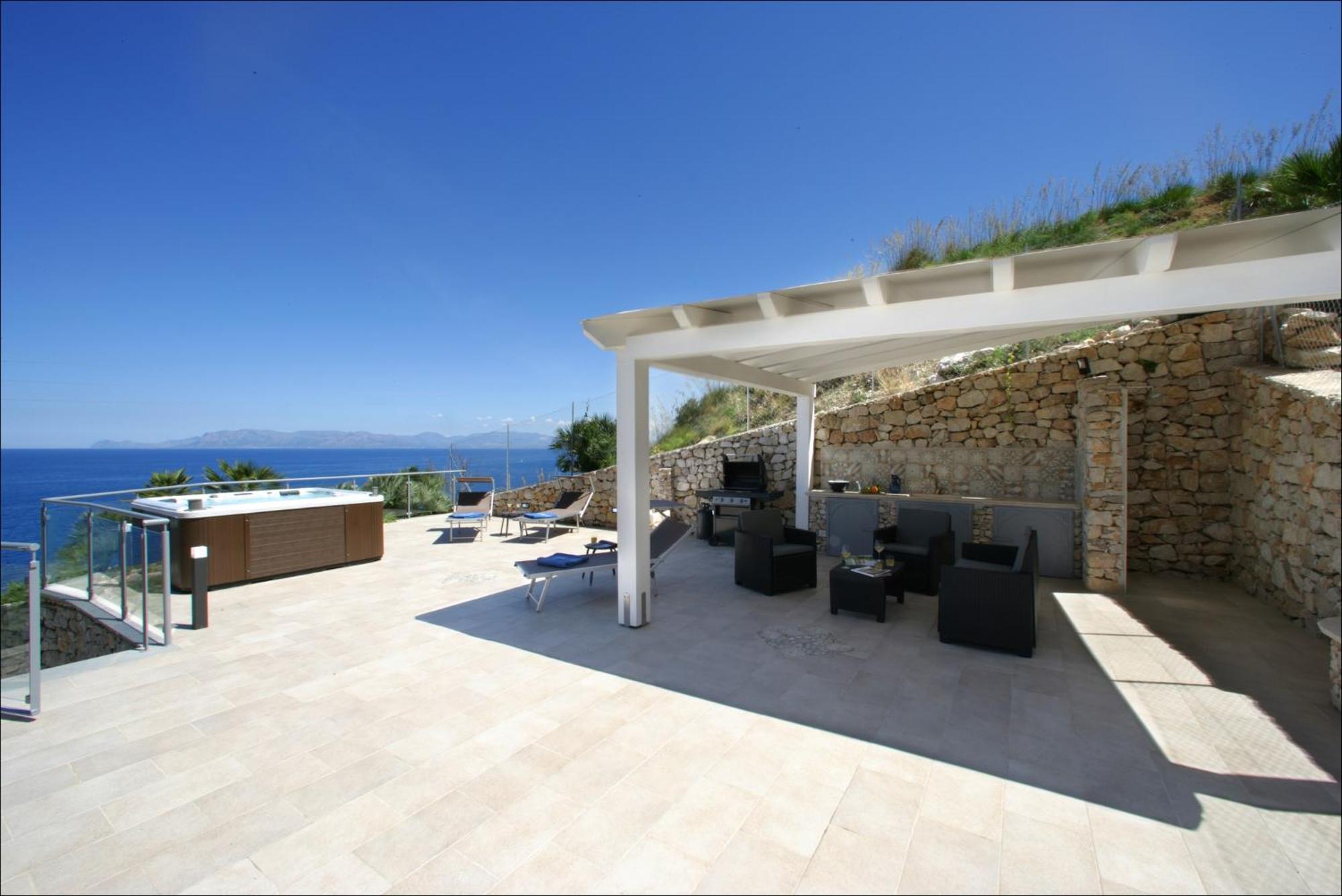 Villa Antonia - Vasca Idromassaggio Terrazza Vista Mare San Vito Lo Capo Eksteriør billede